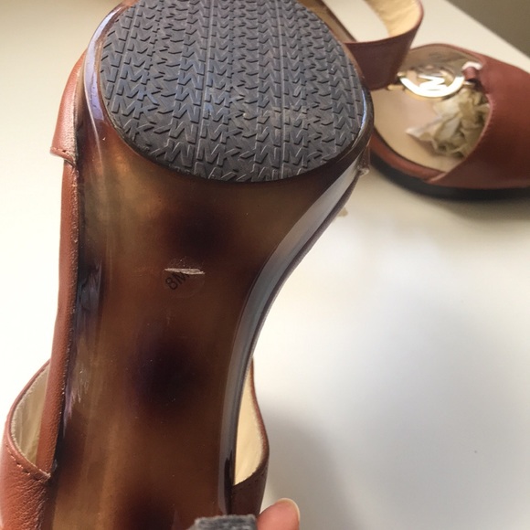 Michael kors shoes - Picture 5 of 7